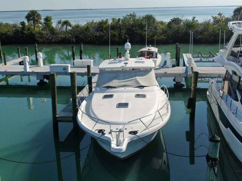 2004 Tiara Yachts 42 "Grande Gator" -