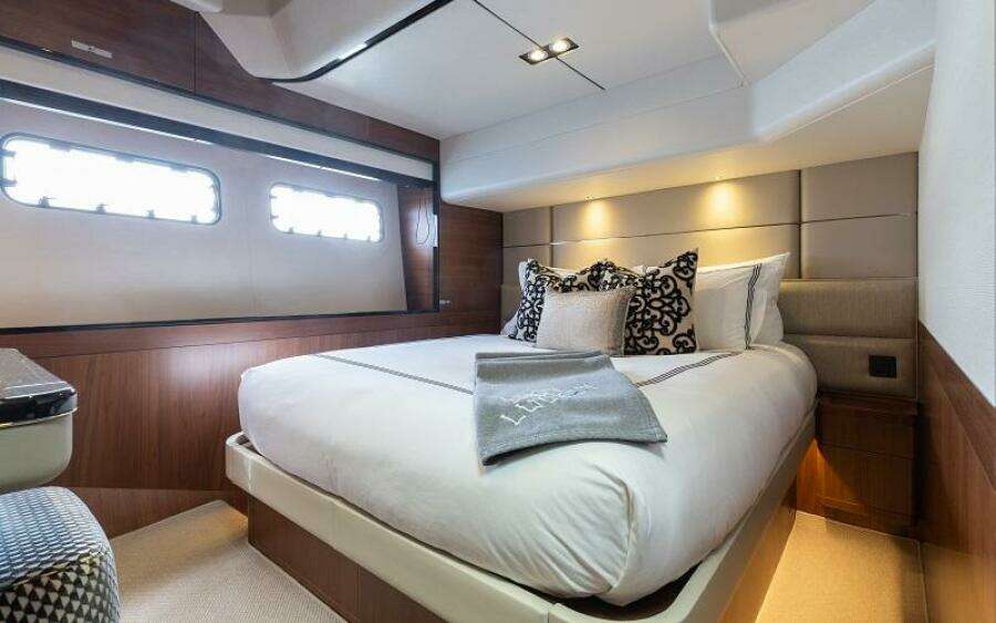 2017 Princess 75 Motor Yacht