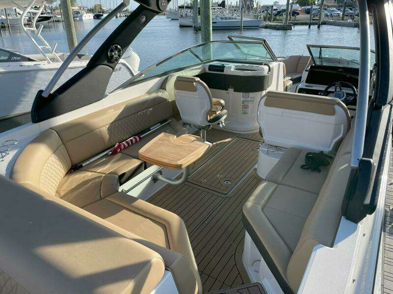 2021 Sea Ray 280SLX