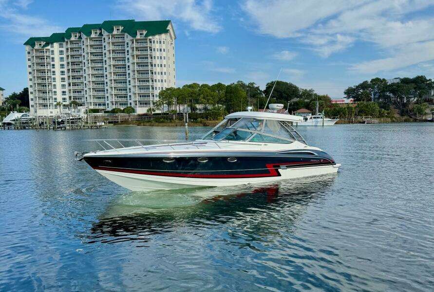 2016 Formula 370 Super Sport- HOODY- Profile