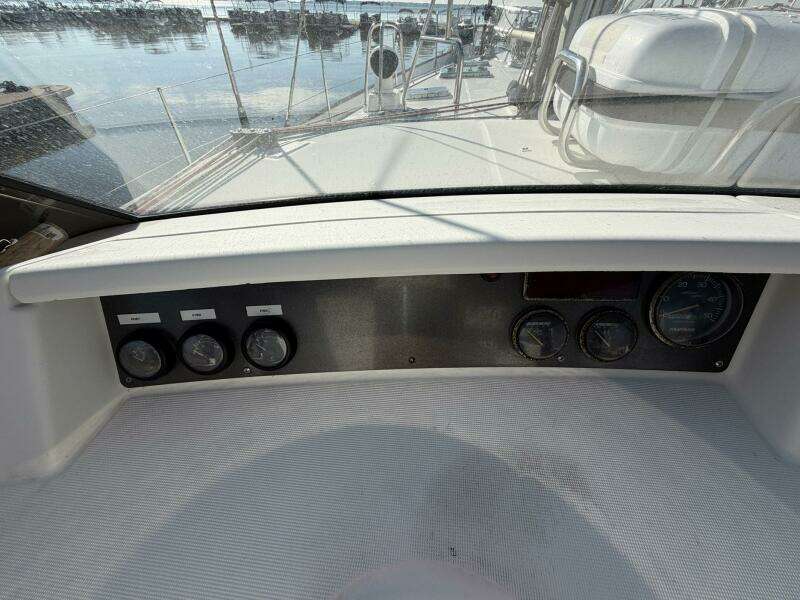 2004 Beneteau 57 Center Cockpit