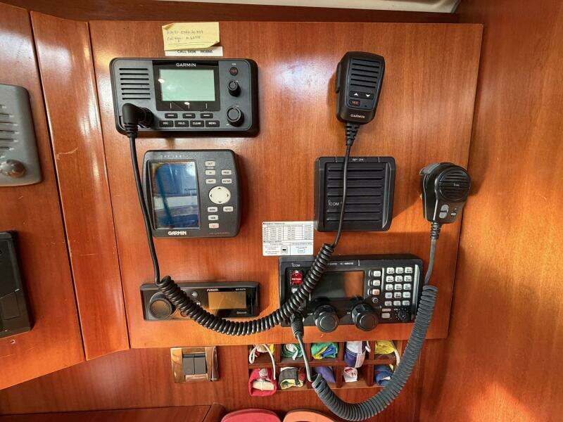 2004 Beneteau 57 Center Cockpit