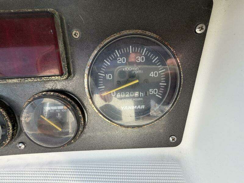 2004 Beneteau 57 Center Cockpit