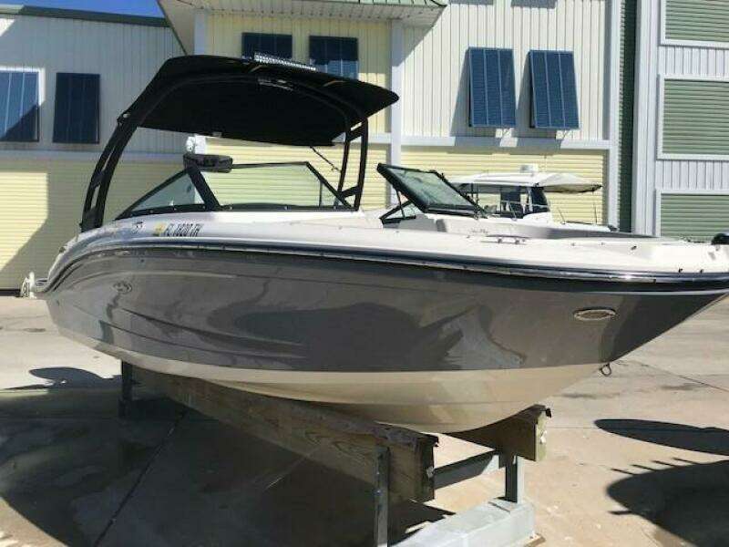 2022 Sea Ray SPX 190 OB