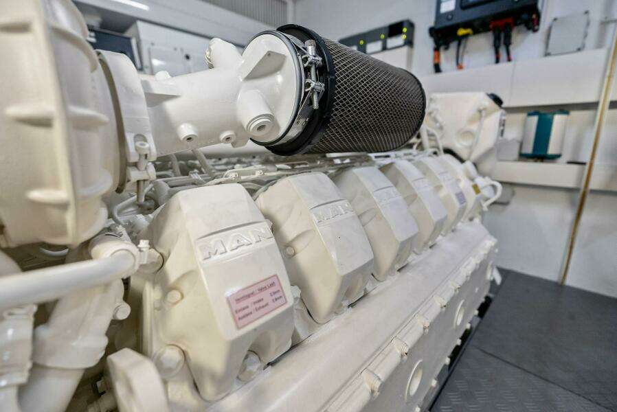 2024 Ferretti Yachts 720