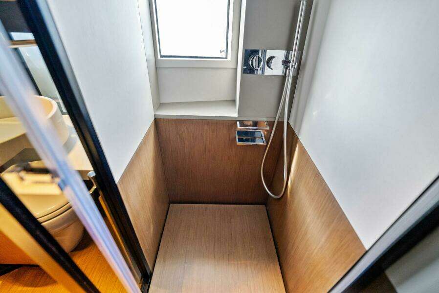 2024 Ferretti Yachts 720