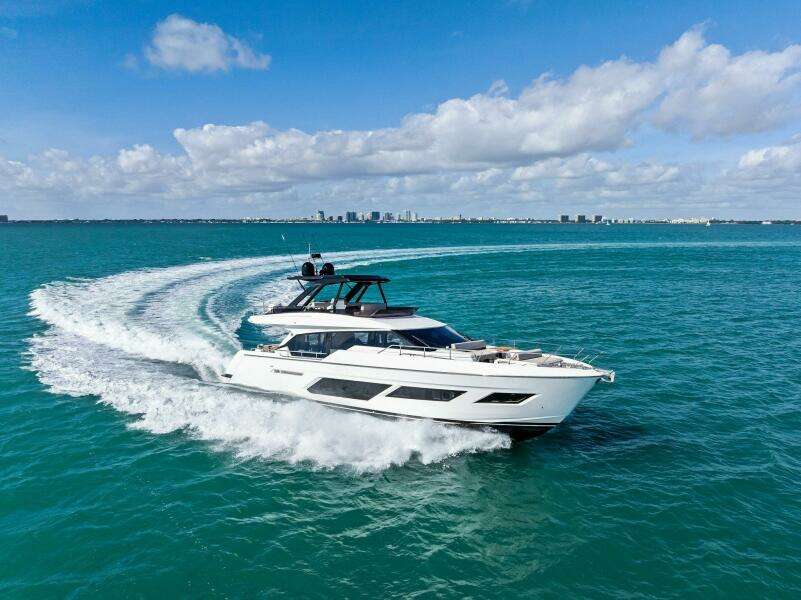 2024 Ferretti Yachts 720