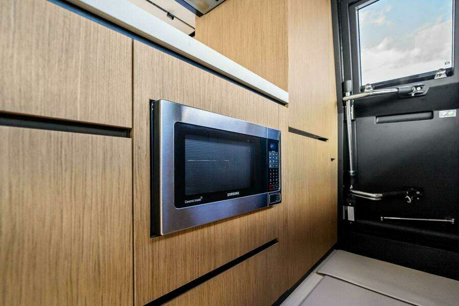 2024 Ferretti Yachts 720