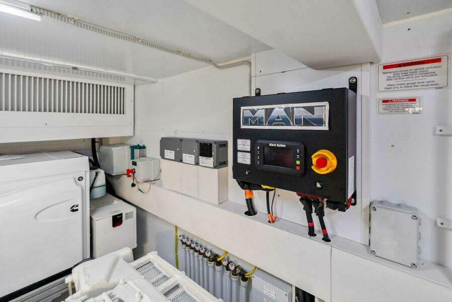 2024 Ferretti Yachts 720