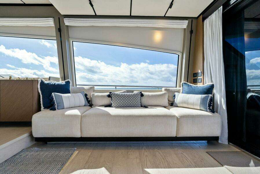 2024 Ferretti Yachts 720