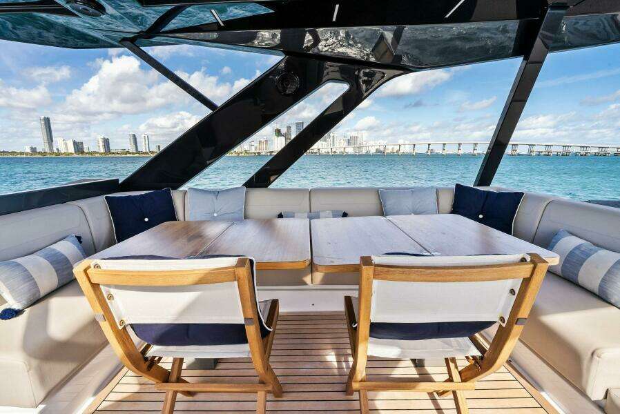 2024 Ferretti Yachts 720