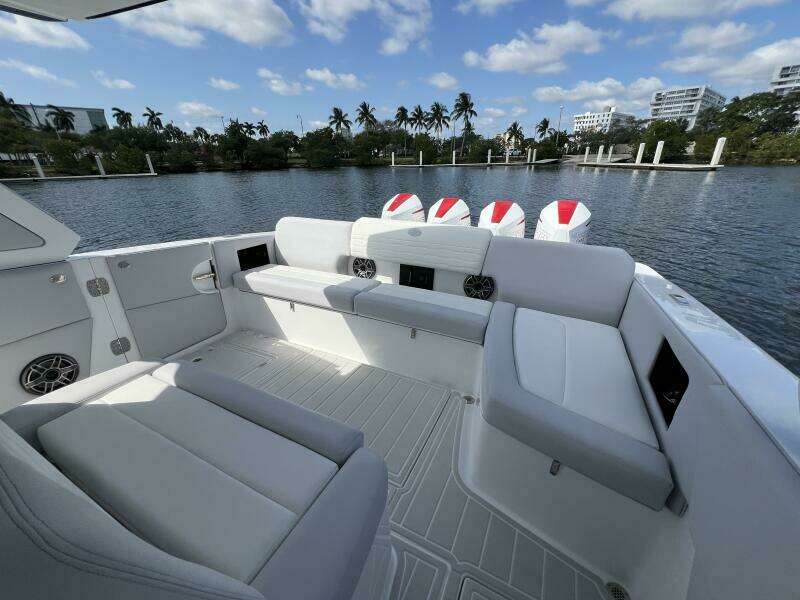 2025 Cigarette NightHawk