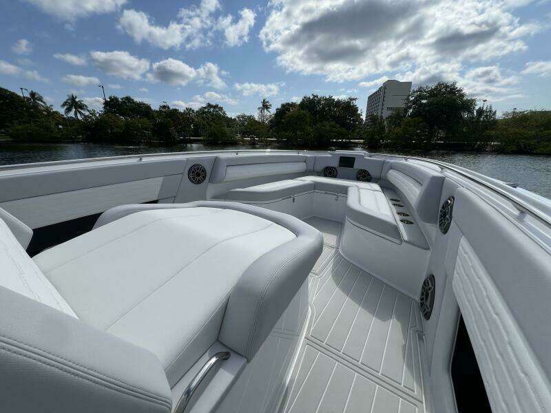 2025 Cigarette NightHawk