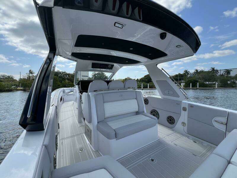 2025 Cigarette NightHawk