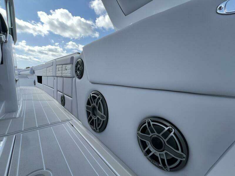 2025 Cigarette NightHawk