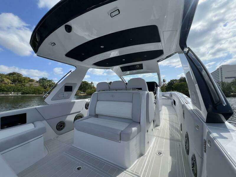 2025 Cigarette NightHawk