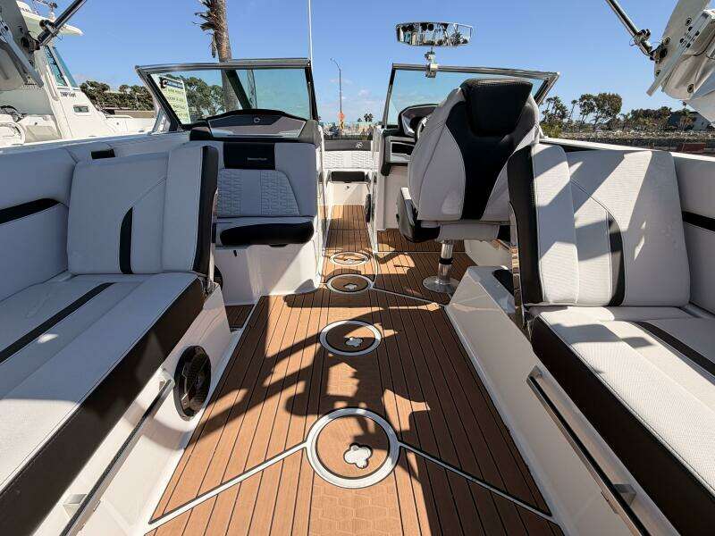 2021 Mastercraft X24