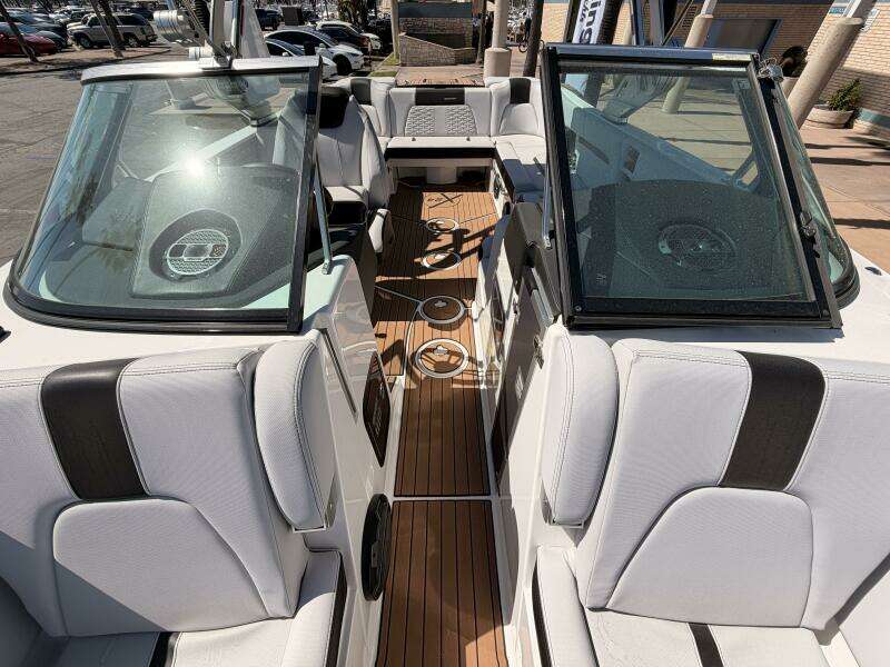 2021 Mastercraft X24
