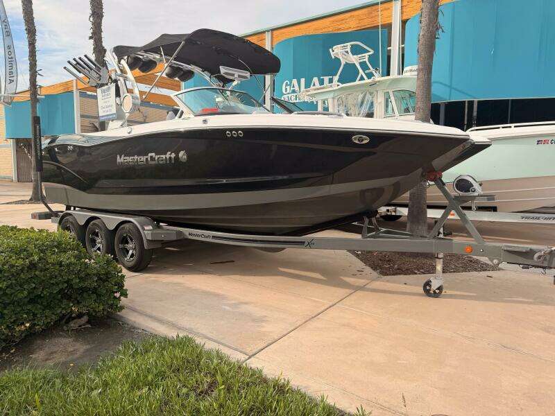 2021 Mastercraft X24