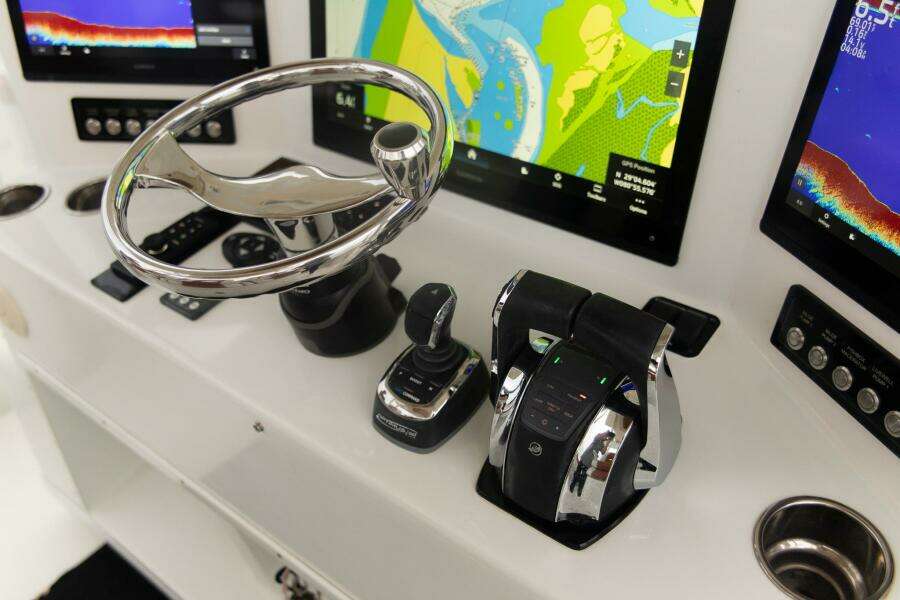 2015 Yellowfin 42 Offshore