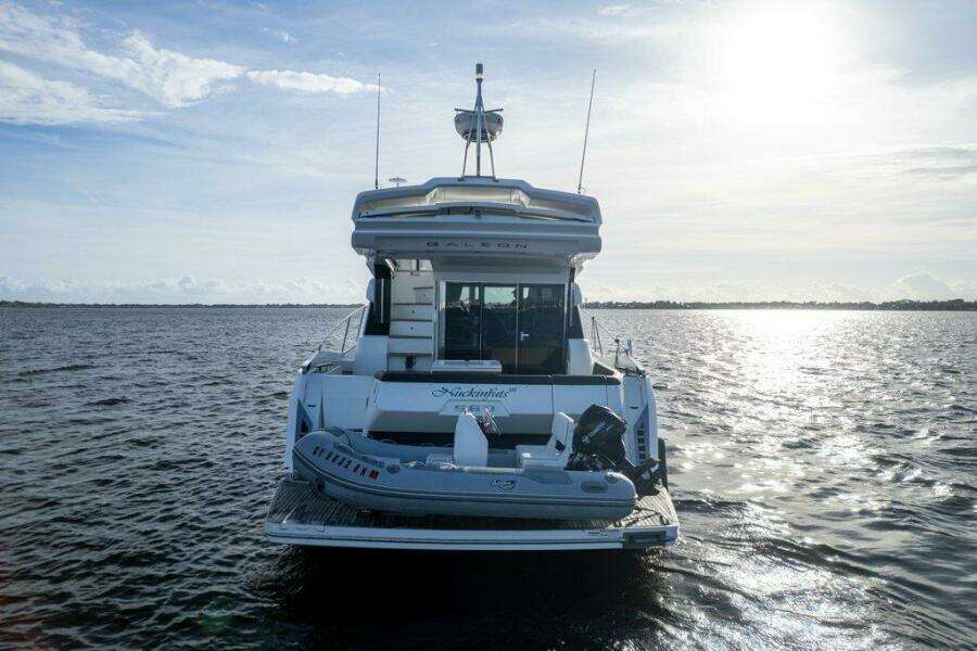 Galeon 58 560 Sky Nuckingfuts- Stern Profile