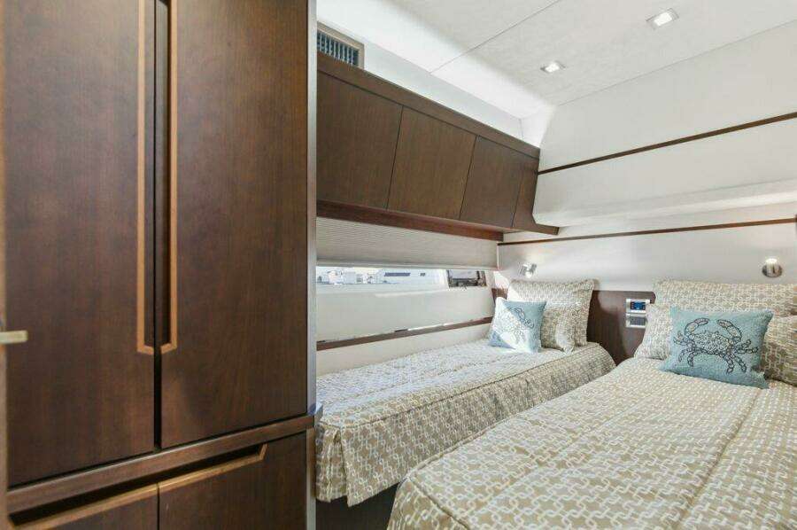 Galeon 58 560 Sky Nuckingfuts- Twin Cabin
