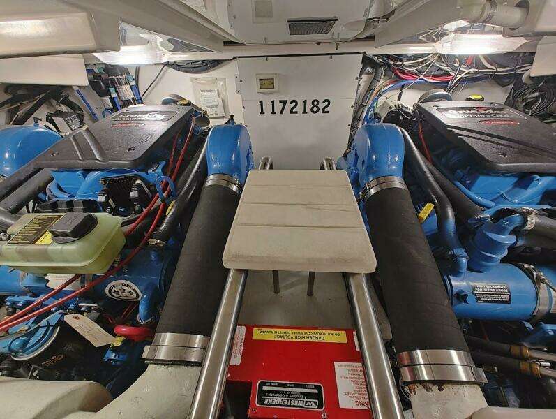 2005 Tiara Yachts 3200 OPEN