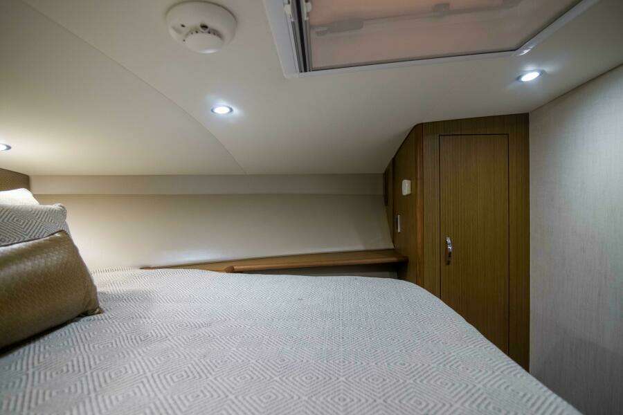 Cabo 41 Justice - Interior Cabin