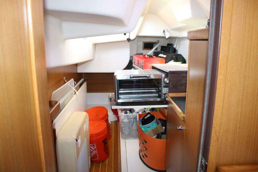 2011 Catalina 445