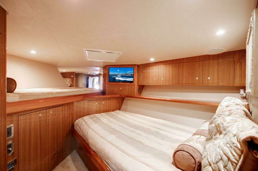 Viking 56 - GIANNA MARIE - Forward Stateroom