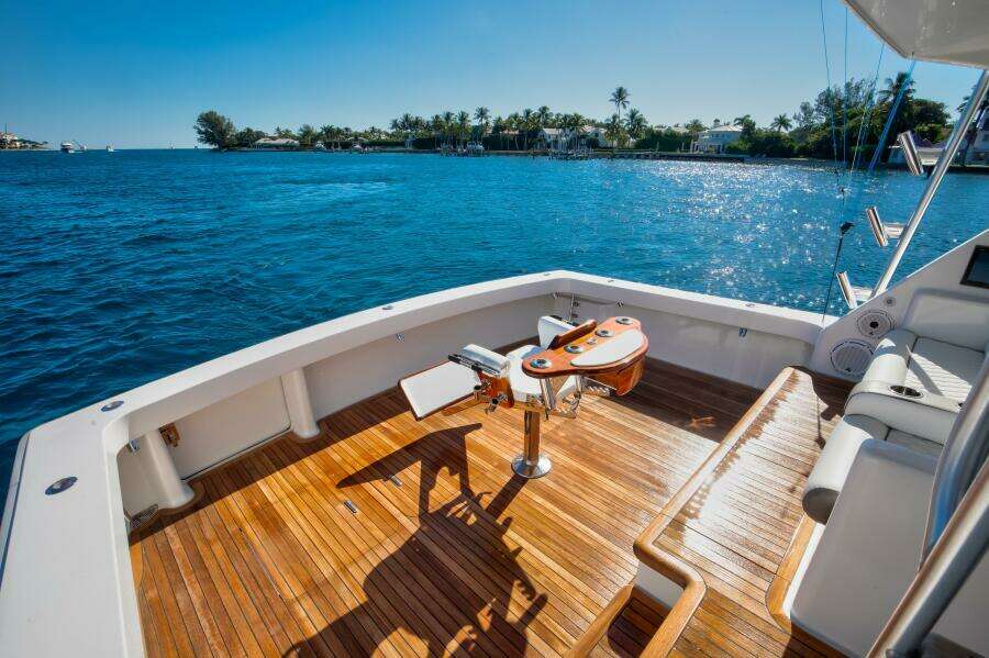 Viking 56 - GIANNA MARIE - Cockpit