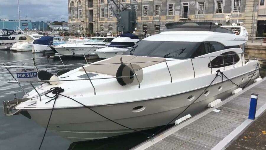 1999 Azimut 58