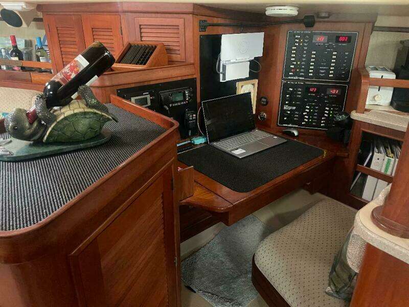 1994 Island Packet Cutter