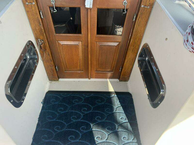 1994 Island Packet Cutter