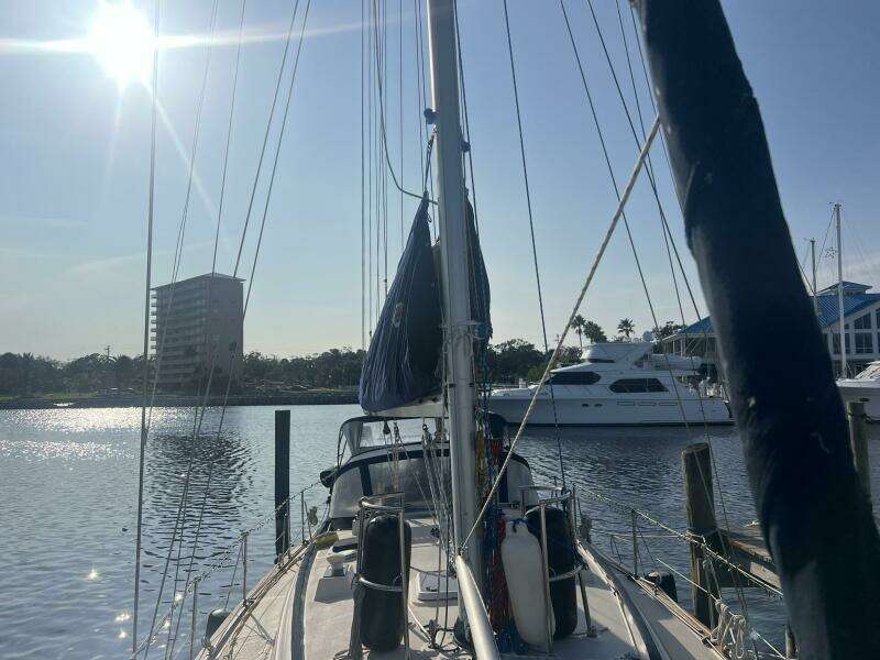 1994 Island Packet Cutter