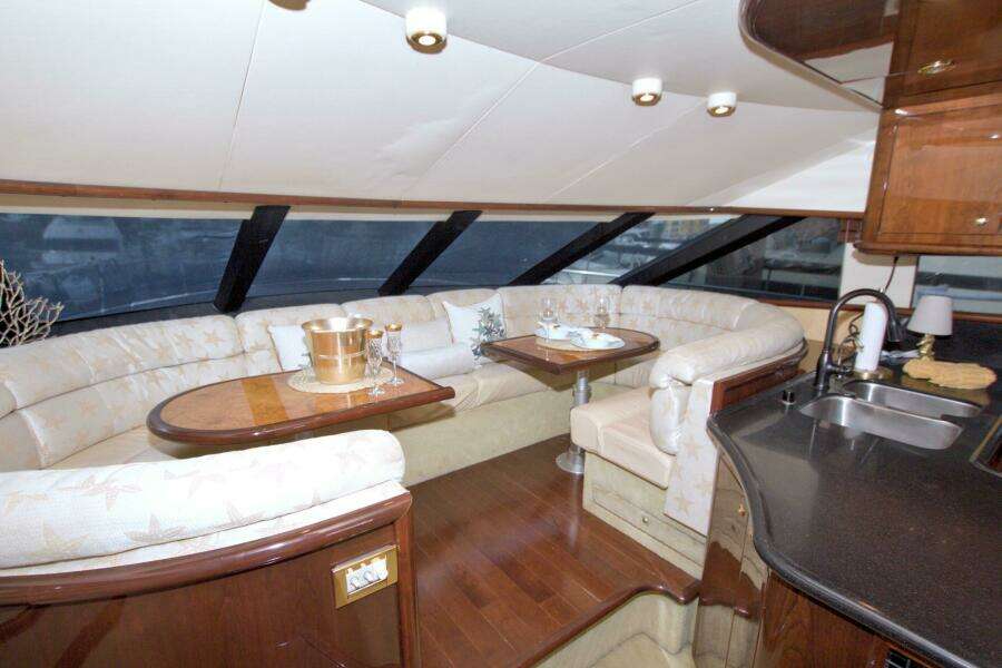 2005 Neptunus 62 Flybridge