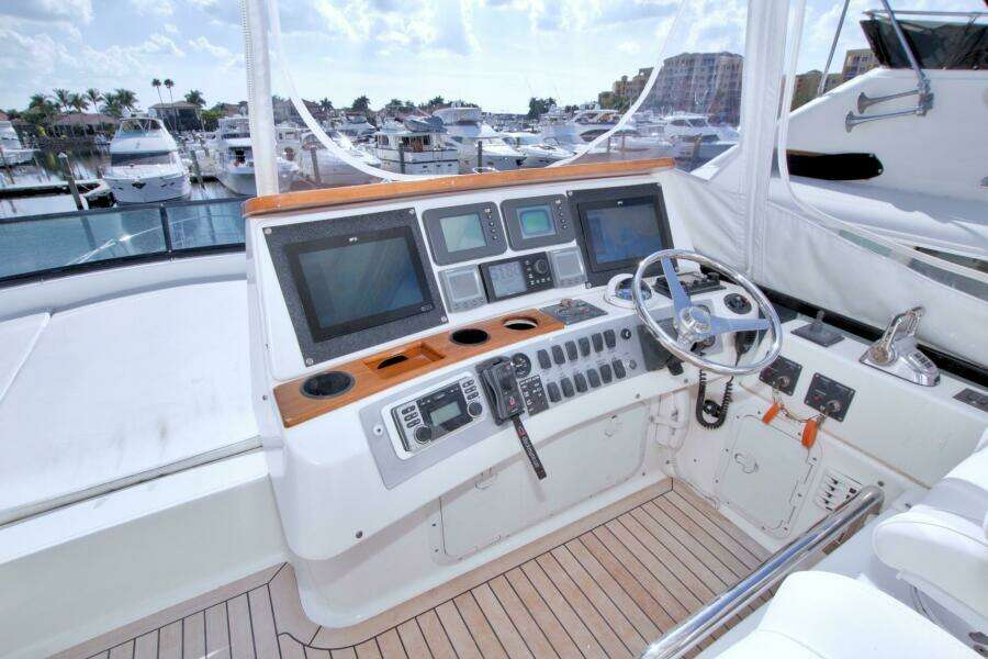 2005 Neptunus 62 Flybridge