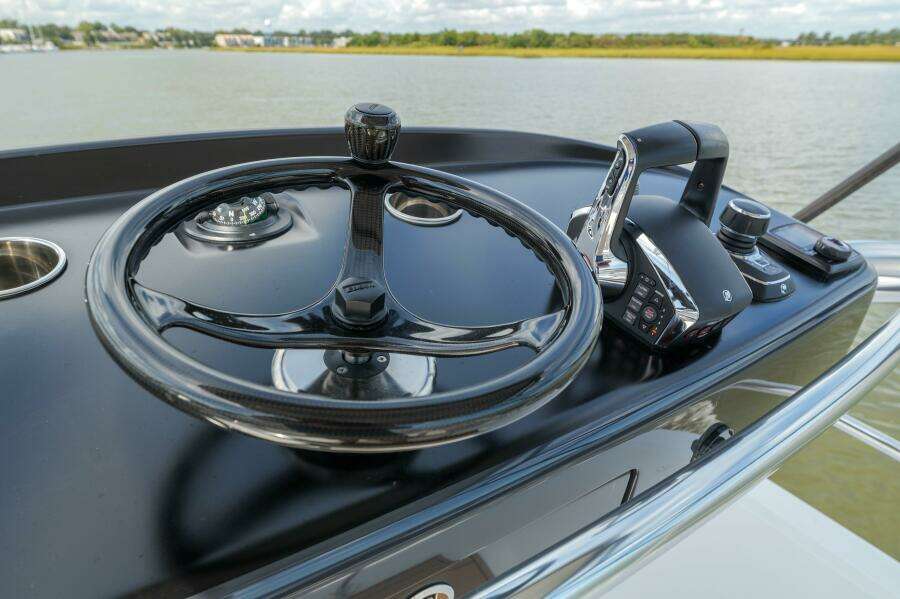 Valhalla 55 - Lucky 24 IV - Tower Station Electronics 