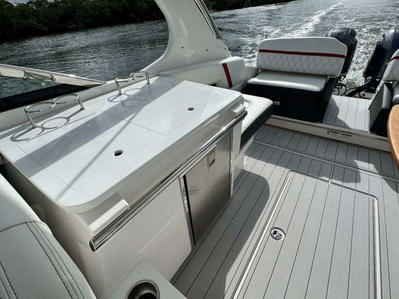 2023 Regal 29 OBX