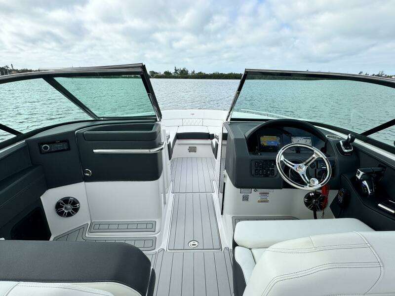 2023 Regal 29 OBX