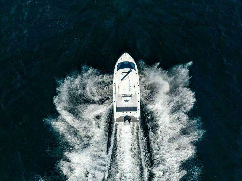 2026 Reef Runner 230