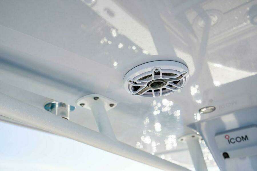 2026 Reef Runner 230