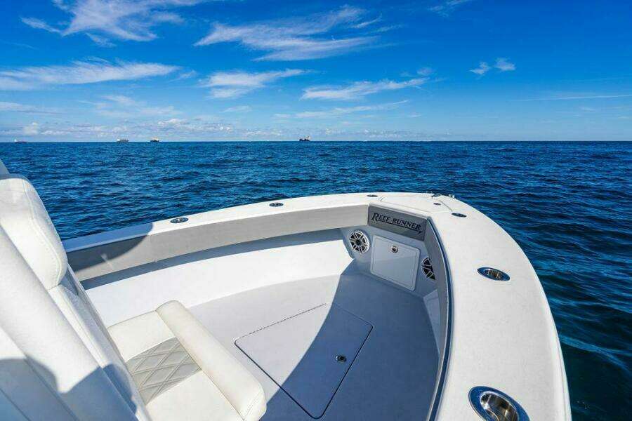 2026 Reef Runner 230