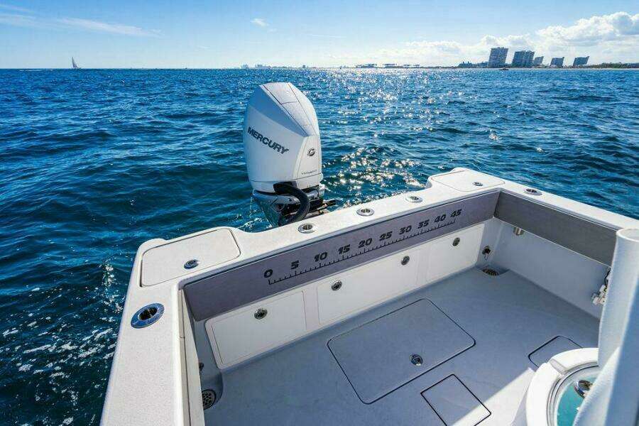 2026 Reef Runner 230