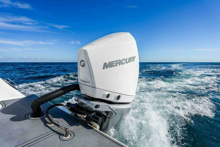 2026 Reef Runner 230