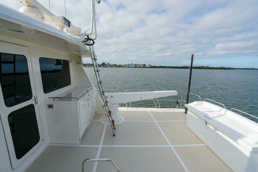 063 Upper Aft Deck Facing Starboard