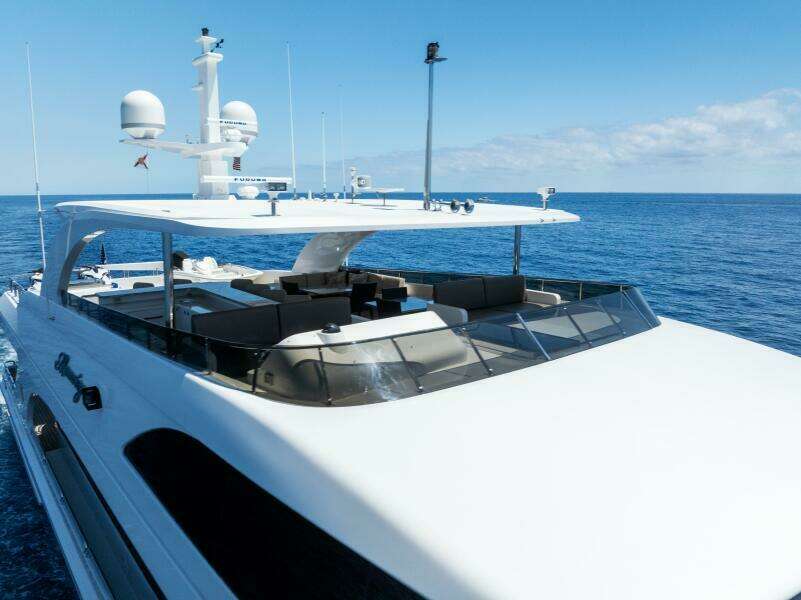 2013 125' Hargrave Raised Pilothouse - Mesmerize