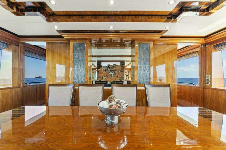 2013 125' Hargrave Raised Pilothouse - Mesmerize
