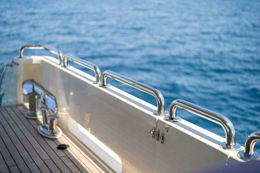 2013 125' Hargrave Raised Pilothouse - Mesmerize