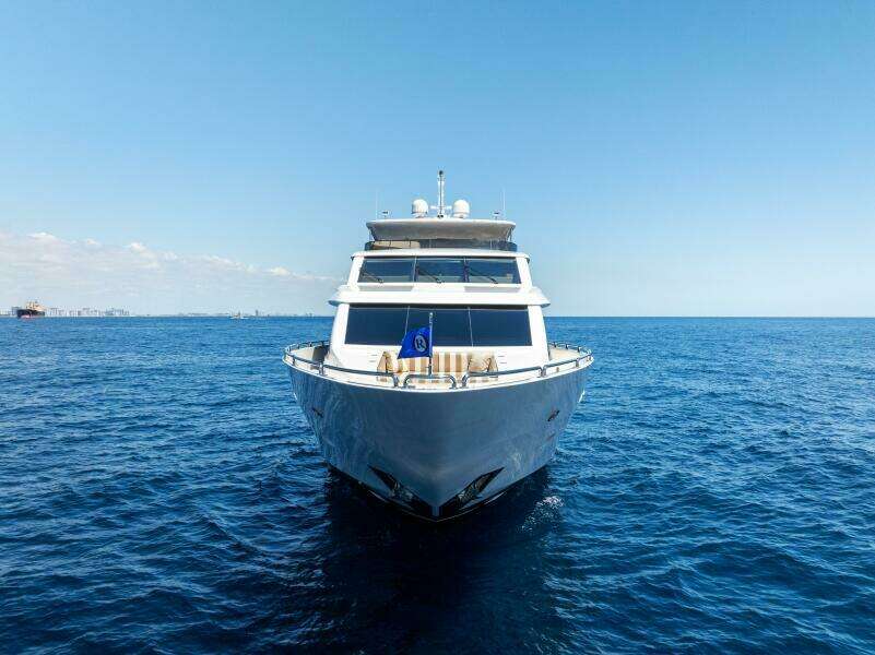 2013 125' Hargrave Raised Pilothouse - Mesmerize